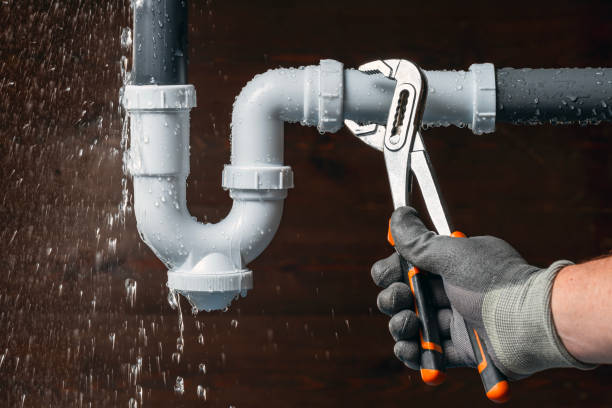 Professional Leak Detection technician working in Brunswick, NC